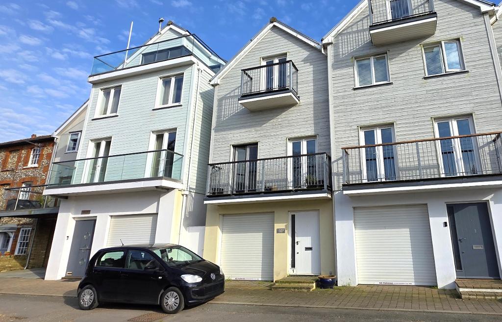 Station Road, Bembridge, Isle of Wight, PO35 5NU