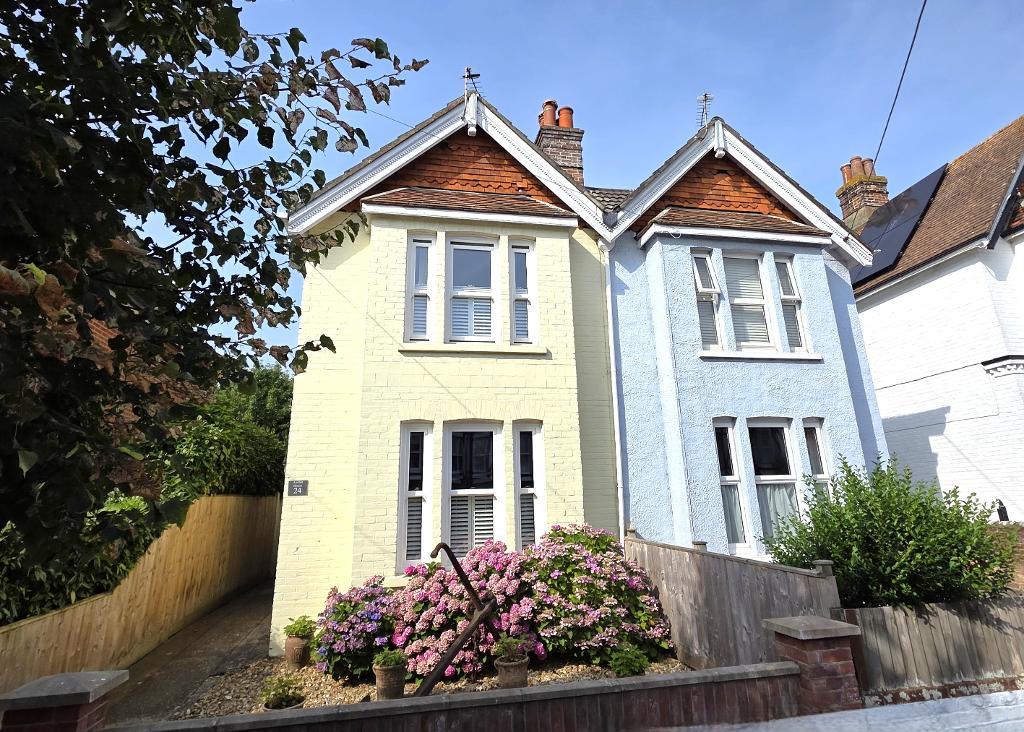 Foreland Road, Bembridge, Isle of Wight, PO35 5XW